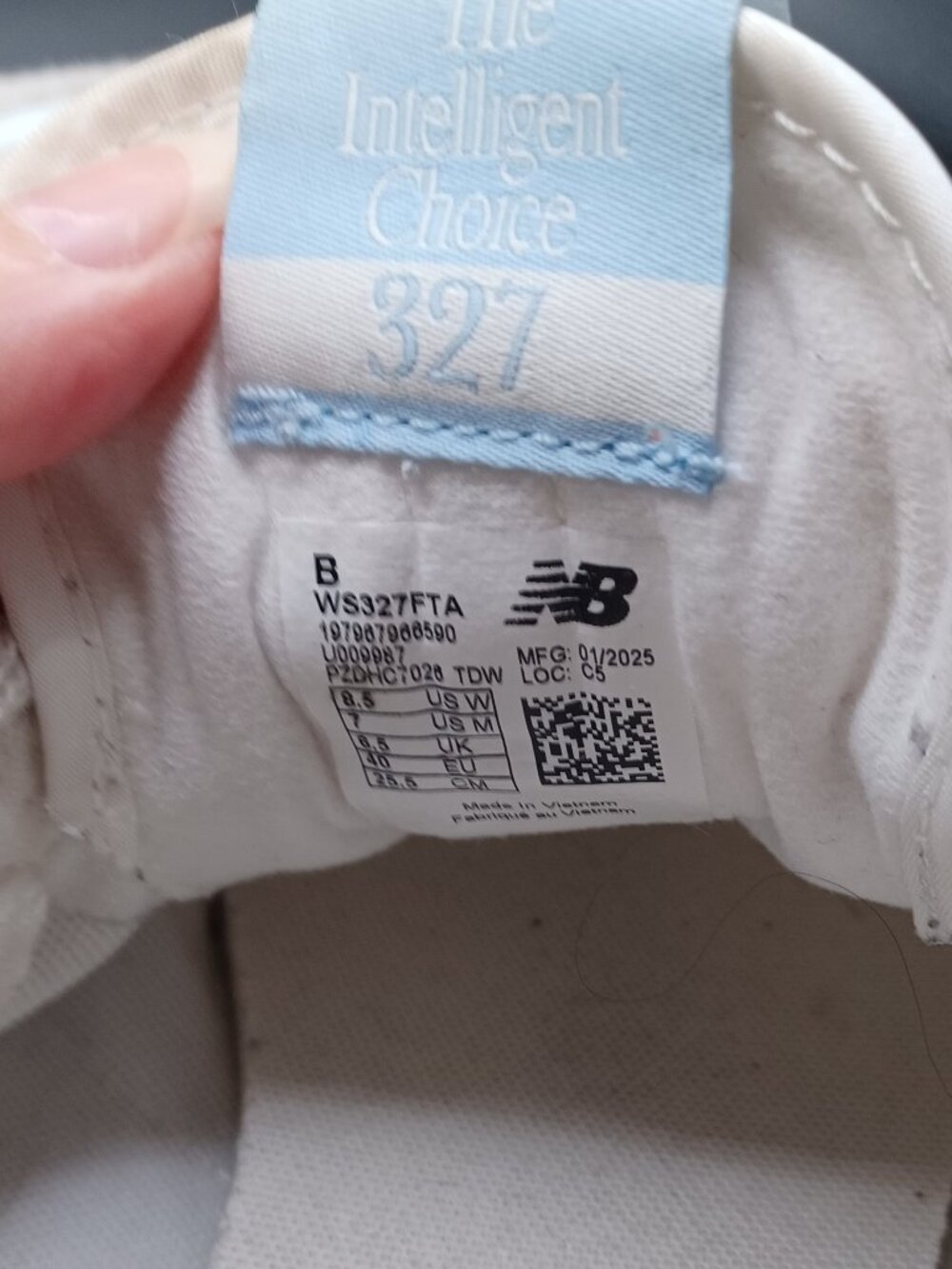New Balance 327 Timberwolf Sneakers In Sea Salt/light Chrome Blue Womens Sz 8.5